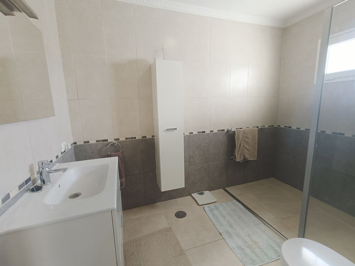 Image No.14-2 Bed Bungalow for sale