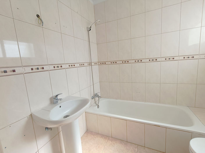 Image No.10-1 Bed Apartment for sale