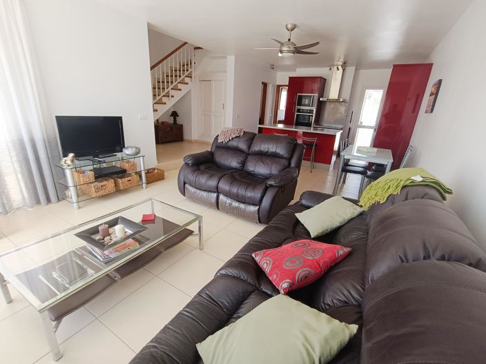 Image No.3-2 Bed Property for sale