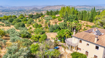 12-53013098fcab6c38b1379cd33298e050