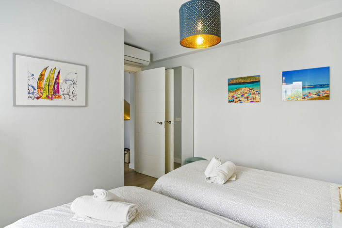 Image No.23-3 Bed Townhouse for sale