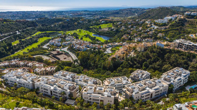 10-bb915d1cb19341576dcdc994b81ab9c5