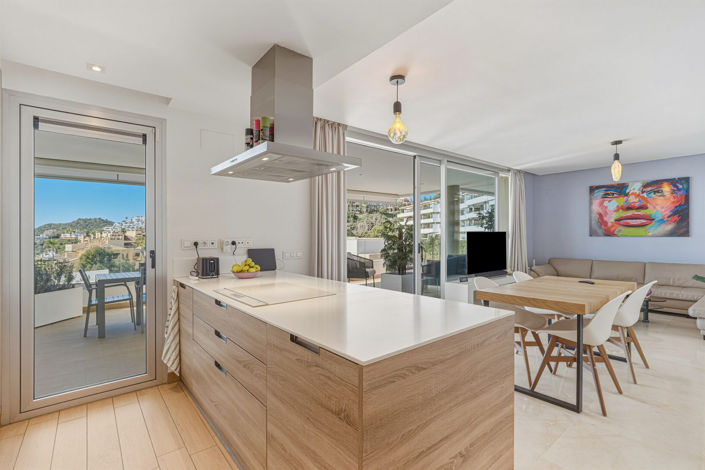 Image No.14-3 Bed Apartment for sale