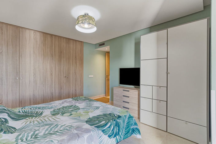 Image No.23-3 Bed Apartment for sale