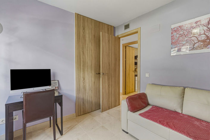 Image No.27-3 Bed Apartment for sale