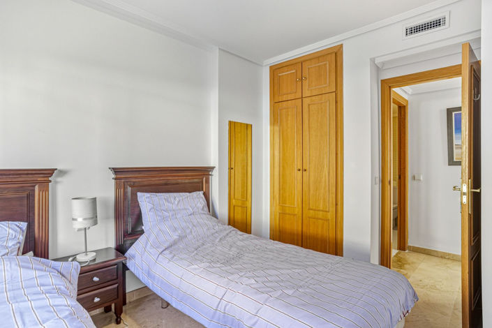 Image No.18-3 Bed Apartment for sale