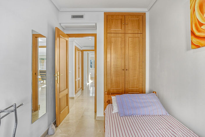 Image No.21-3 Bed Apartment for sale