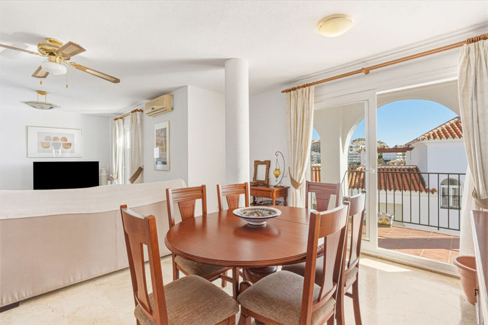 Riviera del Sol, Penthouse