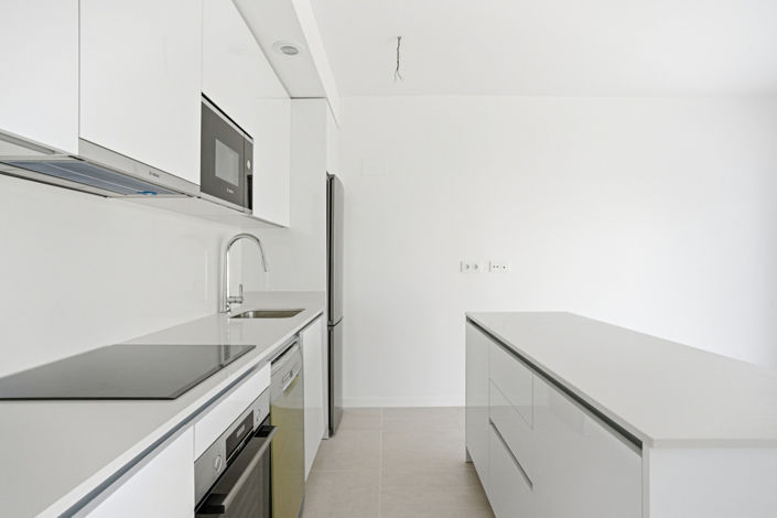 Image No.8-2 Bed Apartment for sale