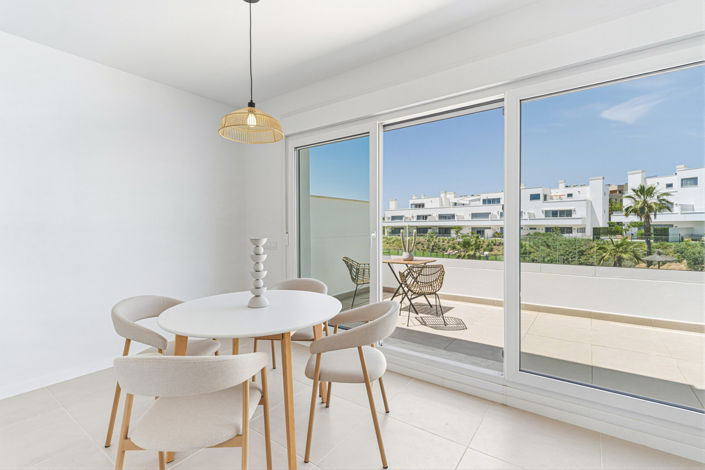 Image No.9-2 Bed Apartment for sale
