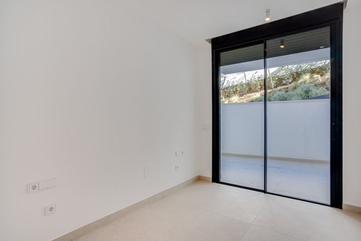 Image No.19-3 Bed Apartment for sale