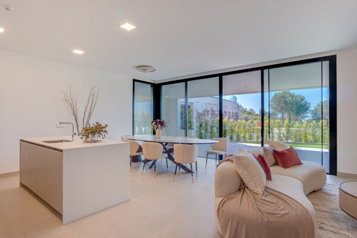 Image No.3-3 Bed Apartment for sale