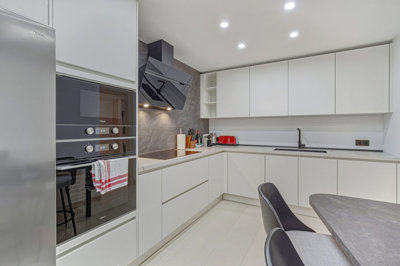 13-5fd73dea700db77384c091ca9818b1a9