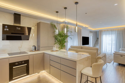 7-aa4cc561180b369757c0bb4af9886cd3