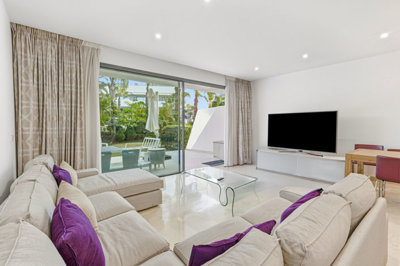 13-5fd73dea700db77384c091ca9818b1a9