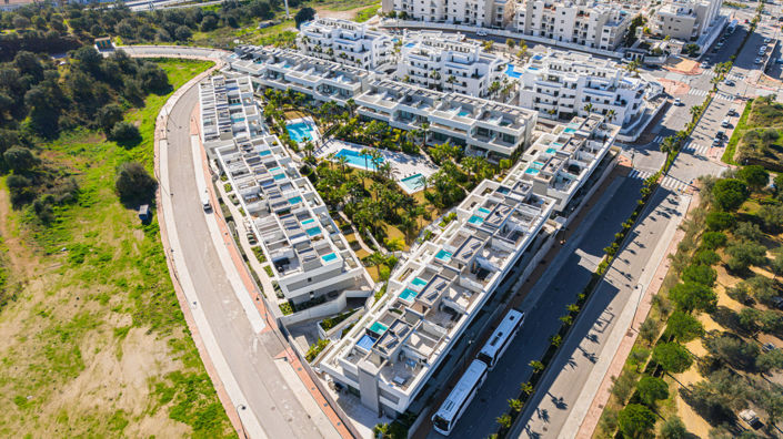 Image No.24-4 Bed Townhouse for sale