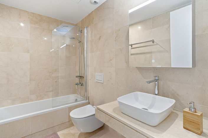 Image No.28-4 Bed Townhouse for sale