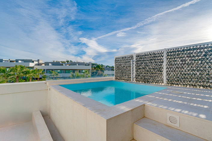 Image No.3-4 Bed Townhouse for sale