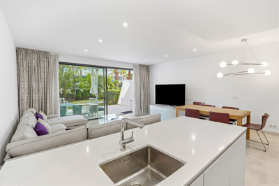 9-467d0cee5b725f3ef65f102a0c2e69c0