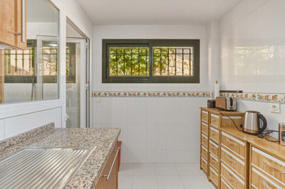 14-d70dc3102c00d7be0e872dfe1c1f86d7