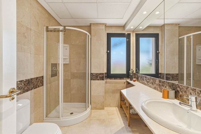 Image No.19-Maison de ville de 4 chambres à vendre à La Duquesa