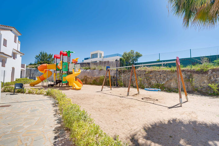 Image No.23-3 Bed Apartment for sale