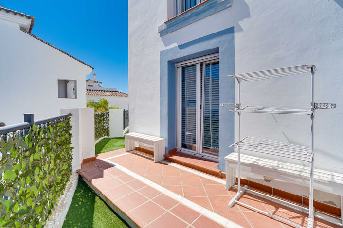 Image No.25-3 Bed Apartment for sale