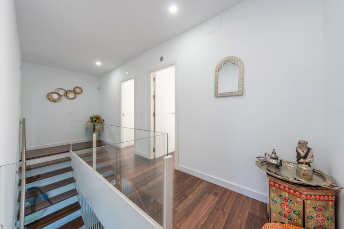 Image No.13-3 Bed Townhouse for sale