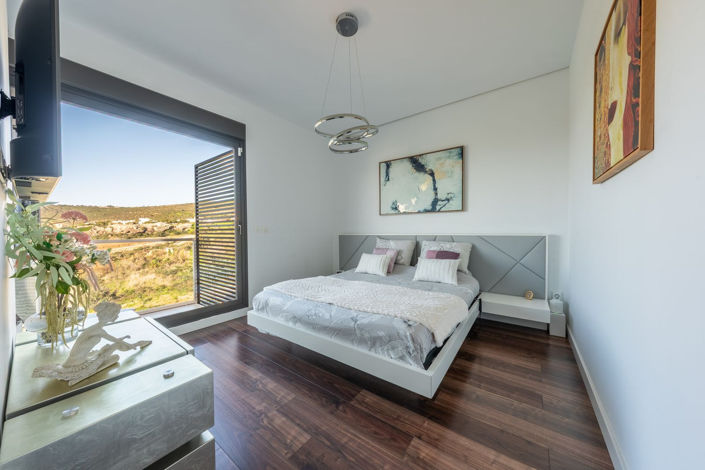 Image No.14-3 Bed Townhouse for sale