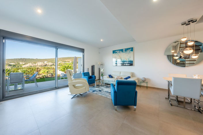 Image No.21-3 Bed Townhouse for sale