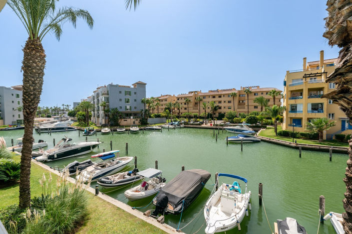 Image No.36-3 Bed Townhouse for sale