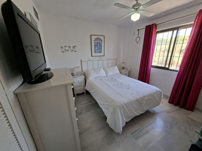 Image No.17-3 Bed Townhouse for sale