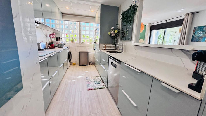 Image No.8-3 Bed Apartment for sale