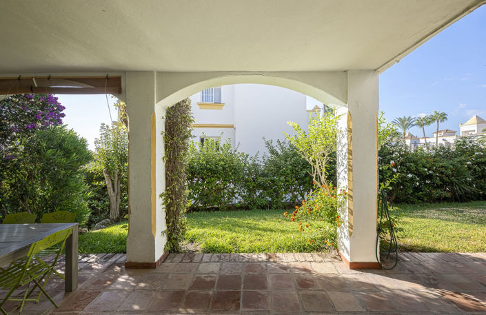 Image No.11-3 Bed Townhouse for sale