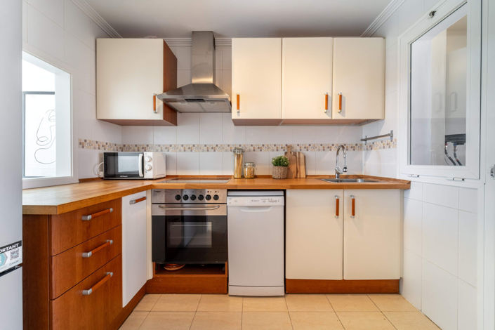 Image No.10-2 Bed Apartment for sale