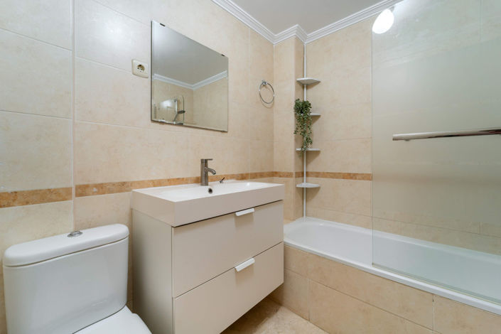 Image No.13-2 Bed Apartment for sale