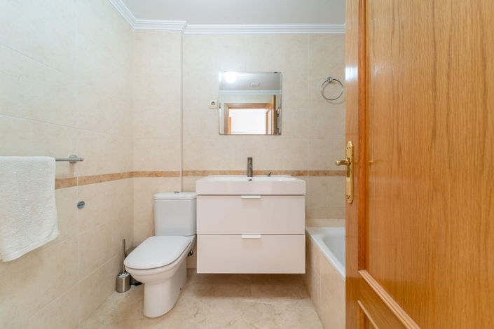 Image No.18-2 Bed Apartment for sale