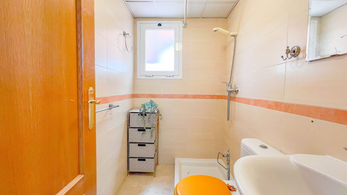 Image No.28-2 Bed Apartment for sale
