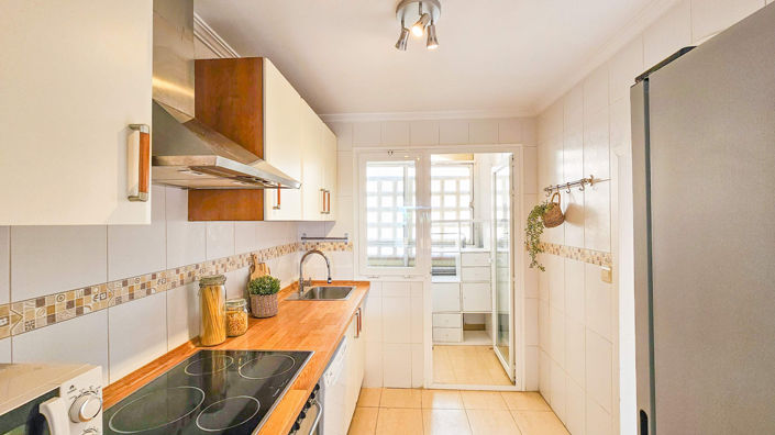 Image No.40-2 Bed Apartment for sale