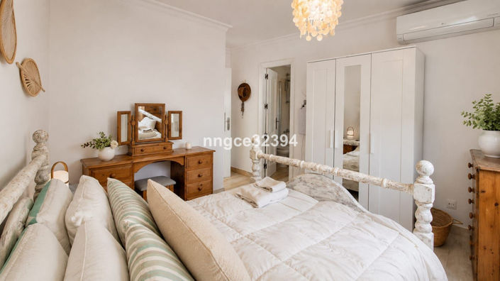 Image No.42-3 Bed Townhouse for sale