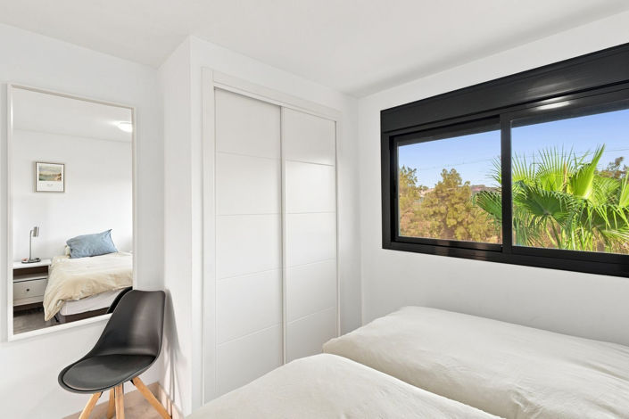 Image No.21-2 Bed Apartment for sale