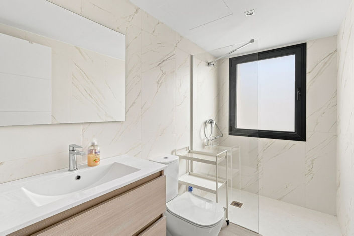 Image No.22-2 Bed Apartment for sale