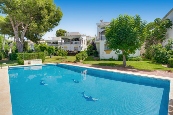 Image No.5-4 Bed Villa for sale