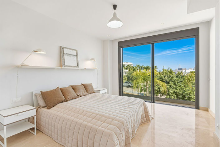 Image No.18-2 Bed Apartment for sale