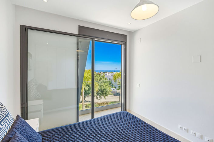 Image No.23-2 Bed Apartment for sale