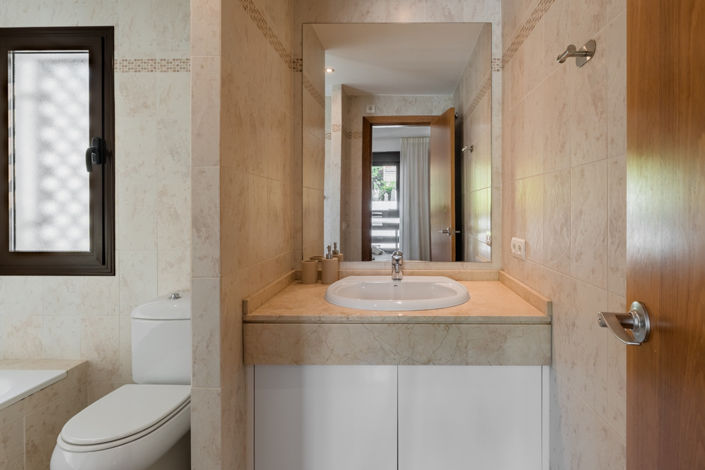 Image No.22-2 Bed Apartment for sale