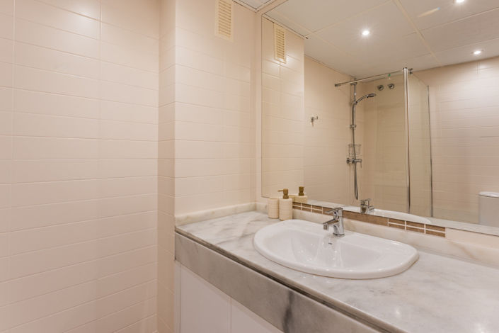 Image No.26-2 Bed Apartment for sale