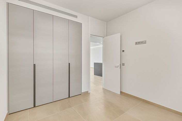 Image No.23-2 Bed Apartment for sale