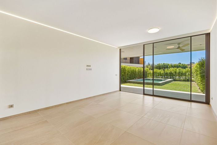 Image No.4-2 Bed Apartment for sale