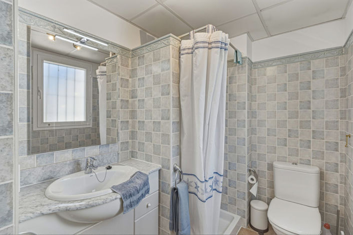 Image No.21-3 Bed Townhouse for sale
